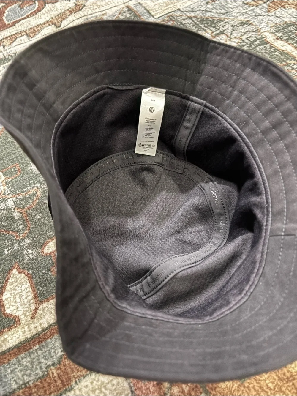 lululemon athletica Black Bucket Hat with Front Flap Pocket